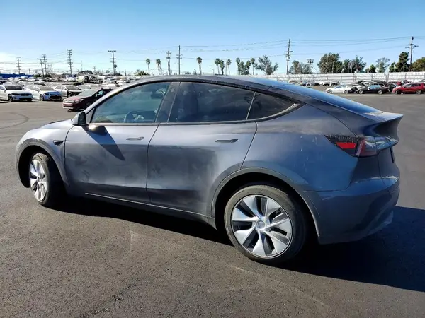 7SAYGDEE1PA114756 2023 TESLA MODEL Y - Image 2