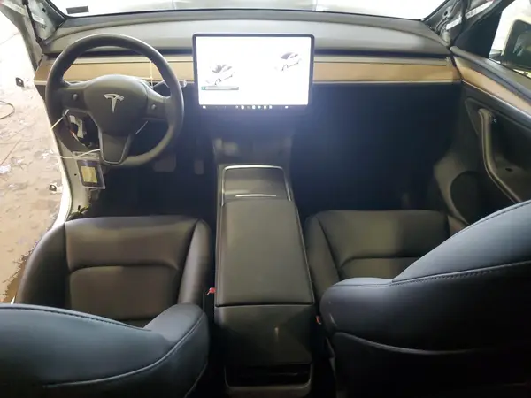 7SAYGDEE1PA117947 2023 TESLA MODEL Y - Image 8