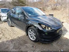 7SAYGDEE1PA123327 2023 TESLA MODEL Y
