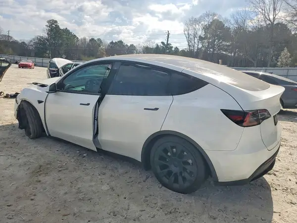 7SAYGDEE1PA123585 2023 TESLA MODEL Y - Image 2