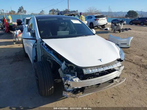 7SAYGDEE1PA128818 2023 TESLA MODEL Y - Image 1