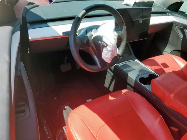 7SAYGDEE1PA131024 2023 TESLA MODEL Y - Image 8