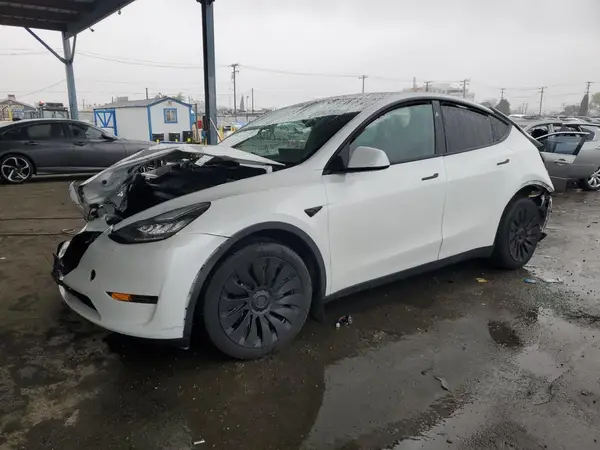 7SAYGDEE1PA131217 2023 TESLA MODEL Y - Image 1