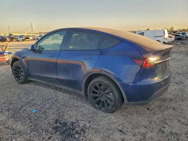 7SAYGDEE1PA135171 2023 TESLA MODEL Y - Image 2