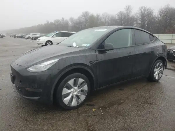 7SAYGDEE1PA135445 2023 TESLA MODEL Y - Image 1