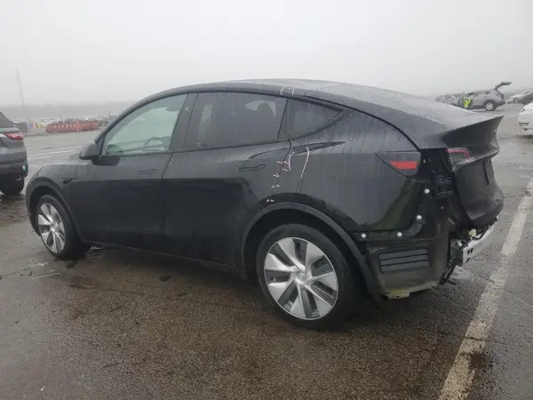 7SAYGDEE1PA135445 2023 TESLA MODEL Y - Image 2