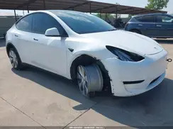 7SAYGDEE1PA135929 2023 TESLA MODEL Y