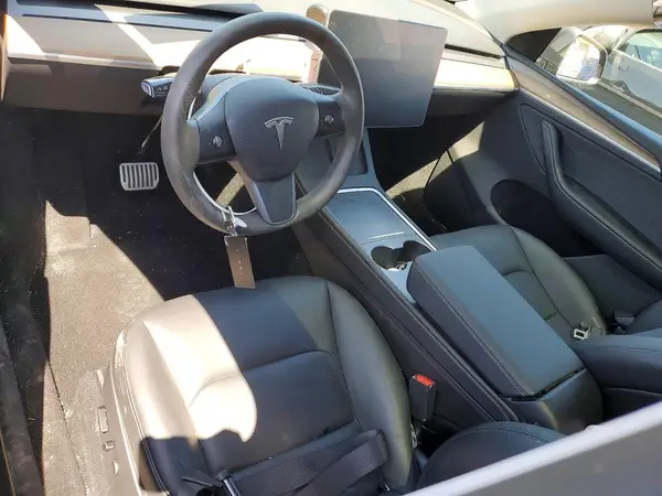 7SAYGDEE1PA136725 2023 TESLA MODEL Y - Image 8
