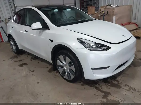 7SAYGDEE1PA142007 2023 TESLA MODEL Y - Image 1