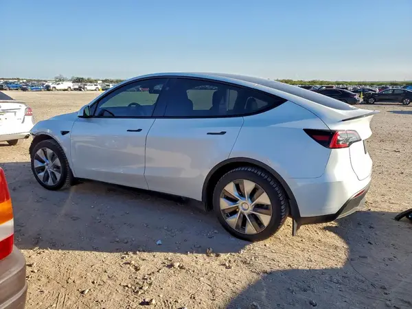 7SAYGDEE1PA143450 2023 TESLA MODEL Y - Image 2