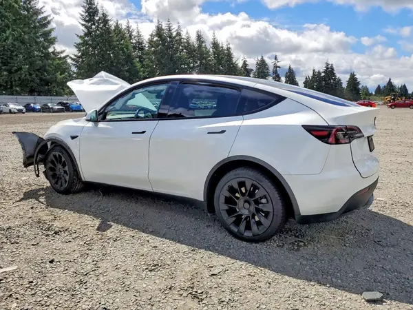 7SAYGDEE1PA145747 2023 TESLA MODEL Y - Image 2