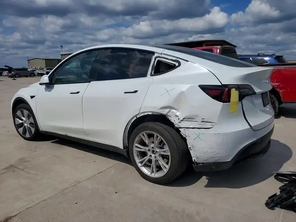 7SAYGDEE1PA146638 2023 TESLA MODEL Y - Image 2
