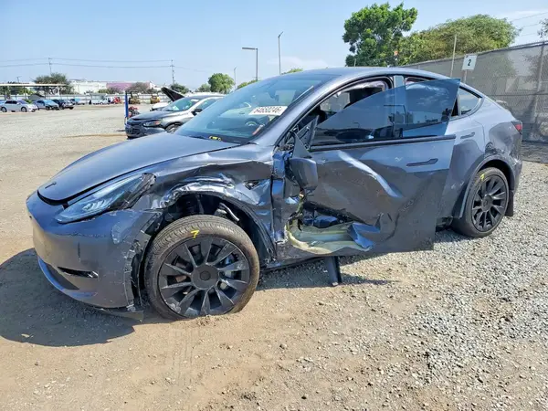 7SAYGDEE1PA147479 2023 TESLA MODEL Y - Image 1