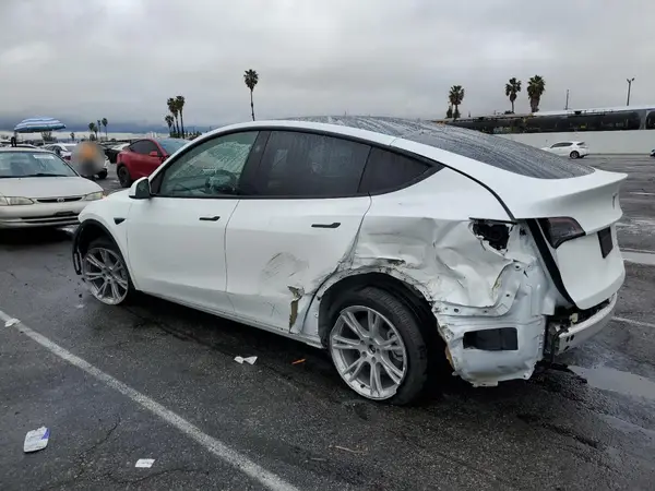 7SAYGDEE1PA150303 2023 TESLA MODEL Y - Image 2