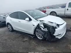 7SAYGDEE1PA163827 2023 TESLA MODEL Y