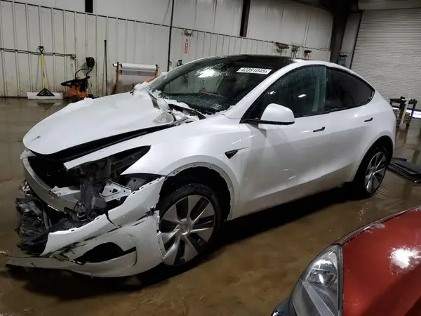 7SAYGDEE1PA164816 2023 TESLA MODEL Y - Image 1