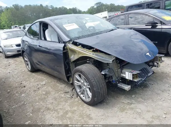 7SAYGDEE1PA166355 2023 TESLA MODEL Y - Image 1