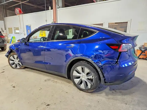 7SAYGDEE1PA168607 2023 TESLA MODEL Y - Image 2