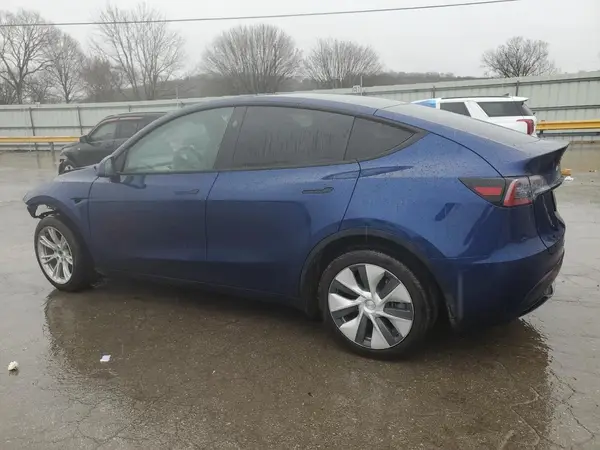 7SAYGDEE1PA179557 2023 TESLA MODEL Y - Image 2