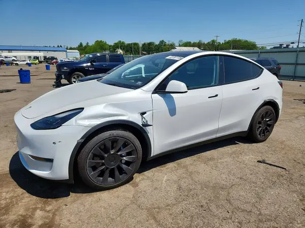7SAYGDEE1PA180885 2023 TESLA MODEL Y - Image 1