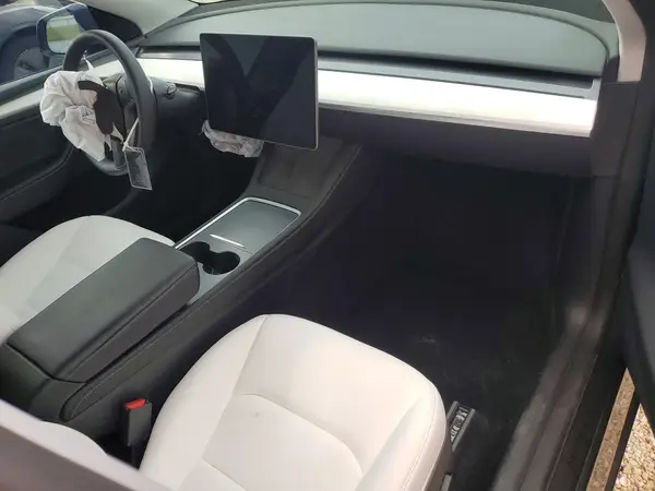 7SAYGDEE1PA185309 2023 TESLA MODEL Y - Image 8