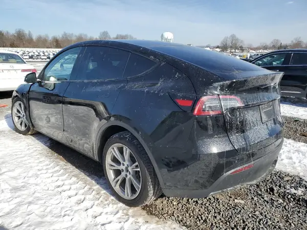 7SAYGDEE1PA186623 2023 TESLA MODEL Y - Image 2