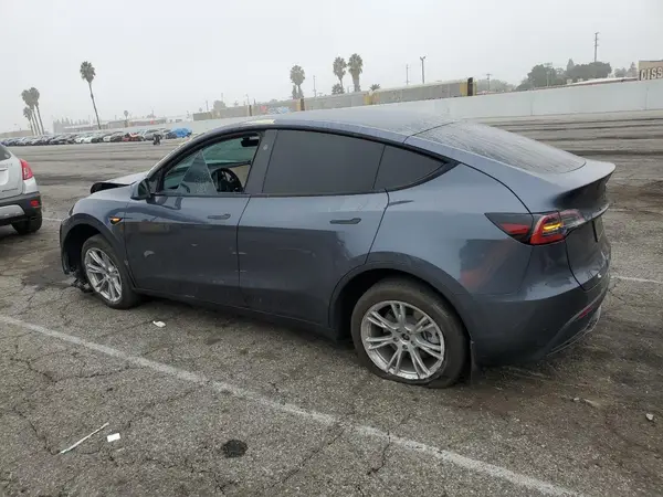 7SAYGDEE1PA189120 2023 TESLA MODEL Y - Image 2
