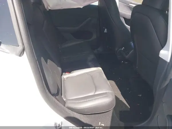 7SAYGDEE1PA191255 2023 TESLA MODEL Y - Image 8