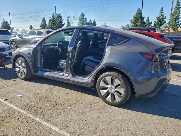 7SAYGDEE1PA197377 2023 TESLA MODEL Y - Image 2