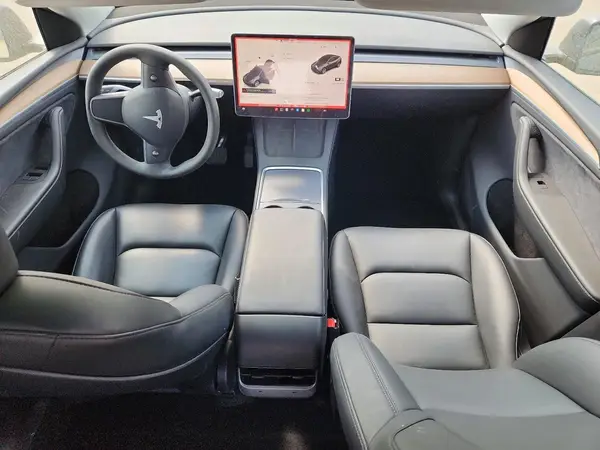 7SAYGDEE1PA197492 2023 TESLA MODEL Y - Image 8