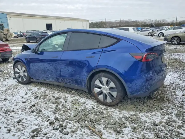7SAYGDEE1PA198173 2023 TESLA MODEL Y - Image 2