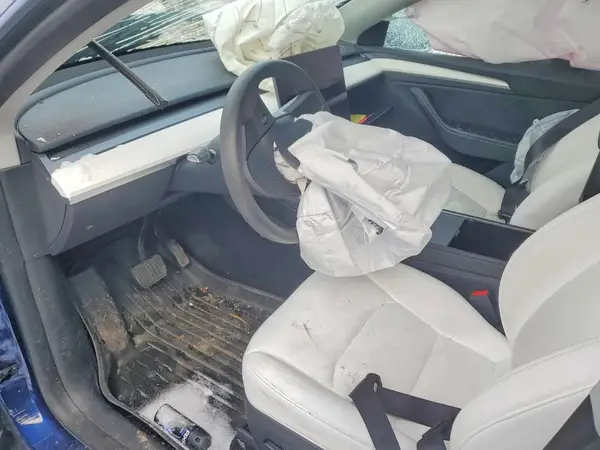 7SAYGDEE1PA198173 2023 TESLA MODEL Y - Image 8