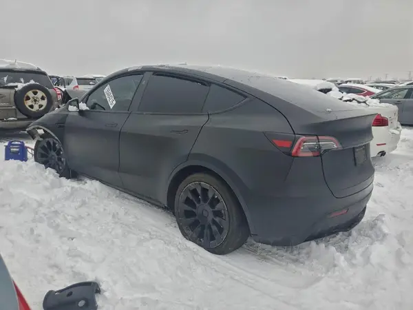 7SAYGDEE1PA198187 2023 TESLA MODEL Y - Image 2