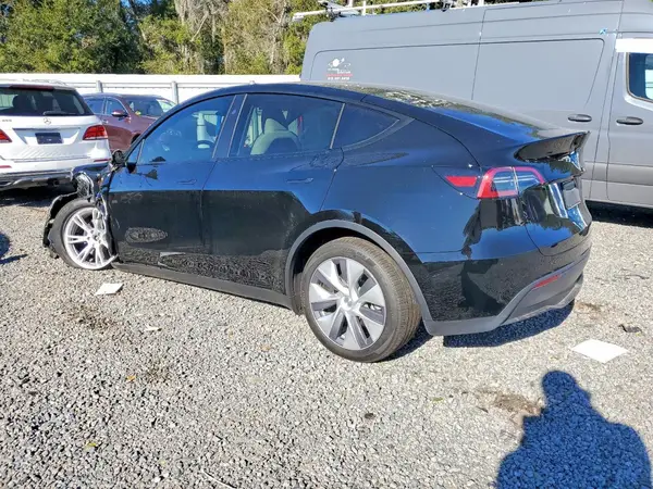7SAYGDEE1PA200729 2023 TESLA MODEL Y - Image 2