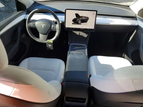 7SAYGDEE1PA200729 2023 TESLA MODEL Y - Image 8