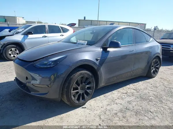 7SAYGDEE1PA203937 2023 TESLA MODEL Y - Image 2