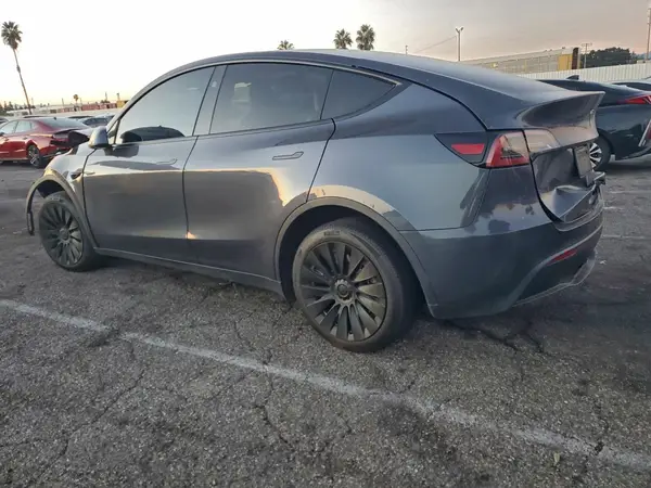 7SAYGDEE1PA204232 2023 TESLA MODEL Y - Image 2