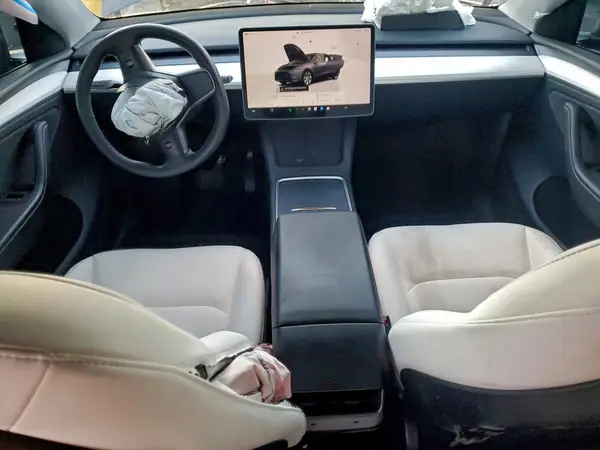 7SAYGDEE1PA204232 2023 TESLA MODEL Y - Image 8