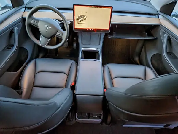 7SAYGDEE1PA208149 2023 TESLA MODEL Y - Image 8