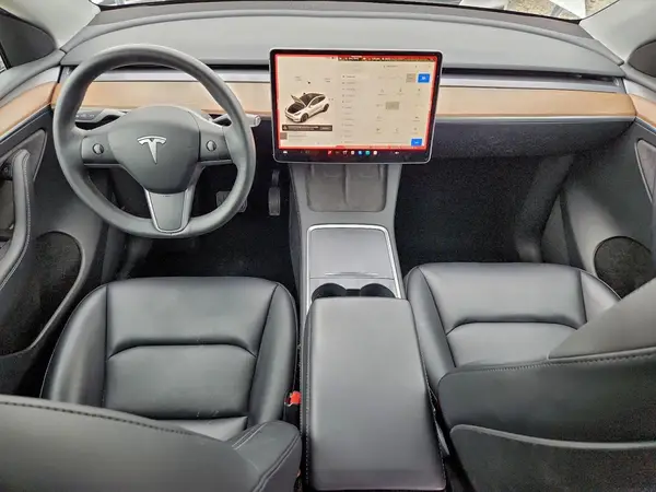 7SAYGDEE1PF592016 2023 TESLA MODEL Y - Image 8