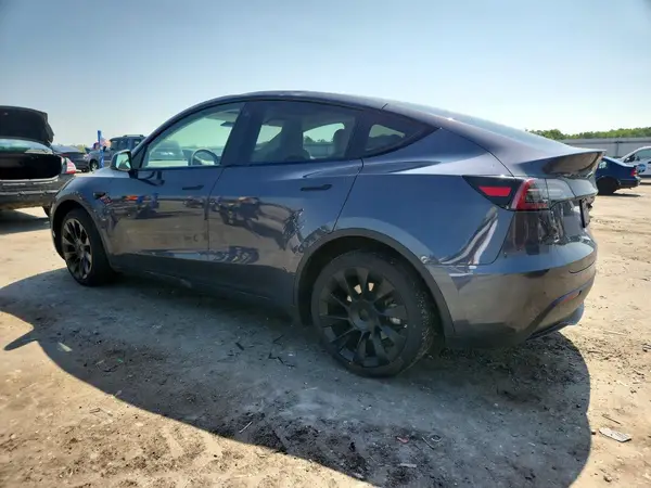 7SAYGDEE1PF594865 2023 TESLA MODEL Y - Image 2