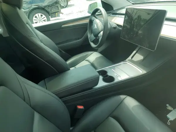 7SAYGDEE1PF602351 2023 TESLA MODEL Y - Image 8