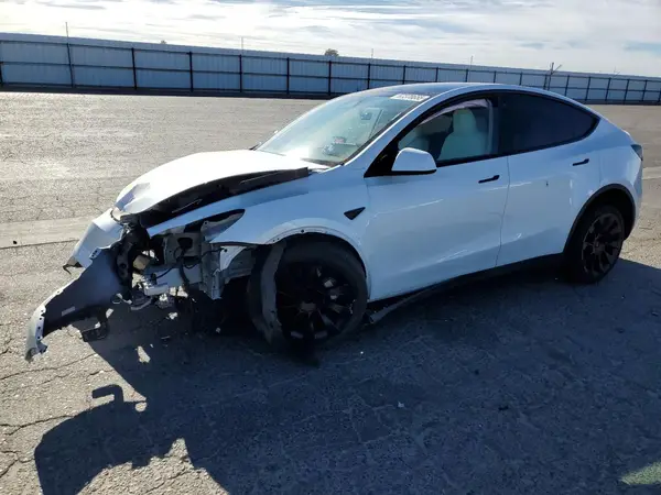 7SAYGDEE1PF603564 2023 TESLA MODEL Y - Image 1