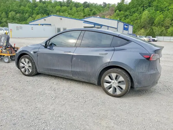 7SAYGDEE1PF604858 2023 TESLA MODEL Y - Image 2