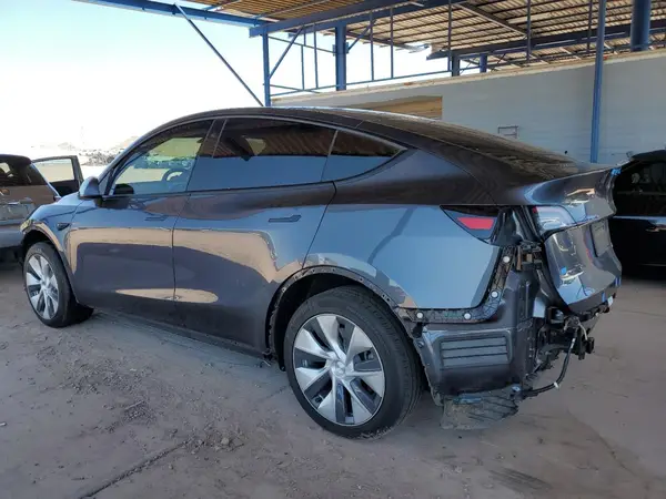 7SAYGDEE1PF609185 2023 TESLA MODEL Y - Image 2
