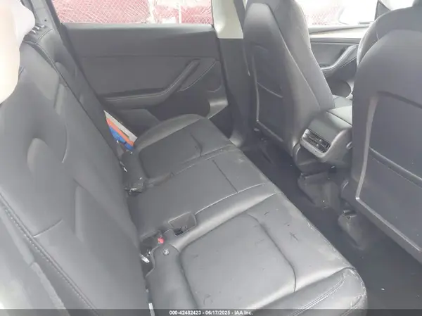 7SAYGDEE1PF610661 2023 TESLA MODEL Y - Image 8