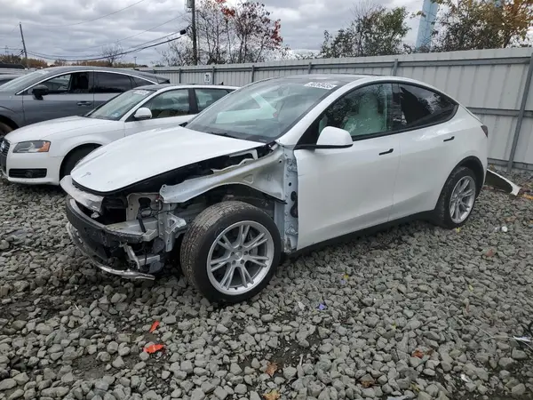 7SAYGDEE1PF614953 2023 TESLA MODEL Y - Image 1