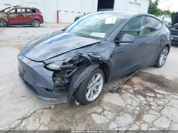 7SAYGDEE1PF616315 2023 TESLA MODEL Y - Image 2