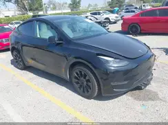 7SAYGDEE1PF623734 2023 TESLA MODEL Y