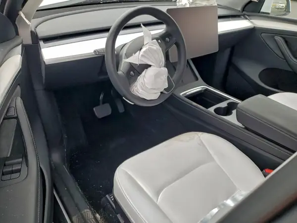 7SAYGDEE1PF624219 2023 TESLA MODEL Y - Image 8